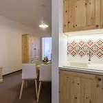 Apartman Gothal A Penzióny *