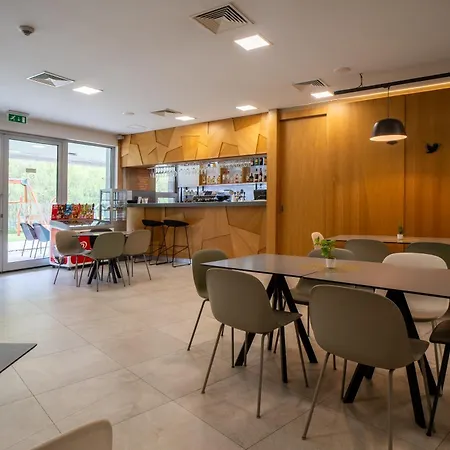 Apartamento Gothal A Penzióny *